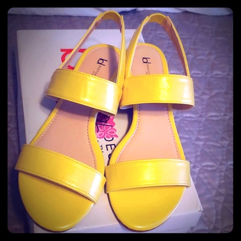 Boston Design Sandals. NWT